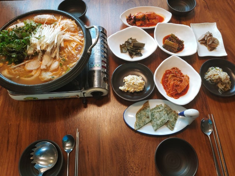 행복한손만두 이미지