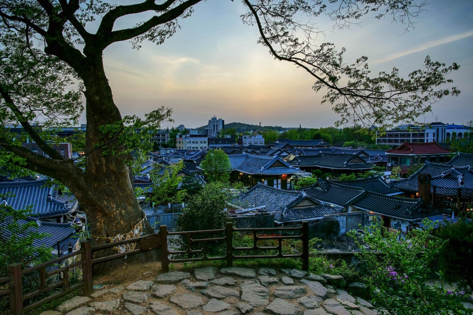모아자동차정비공장 이미지