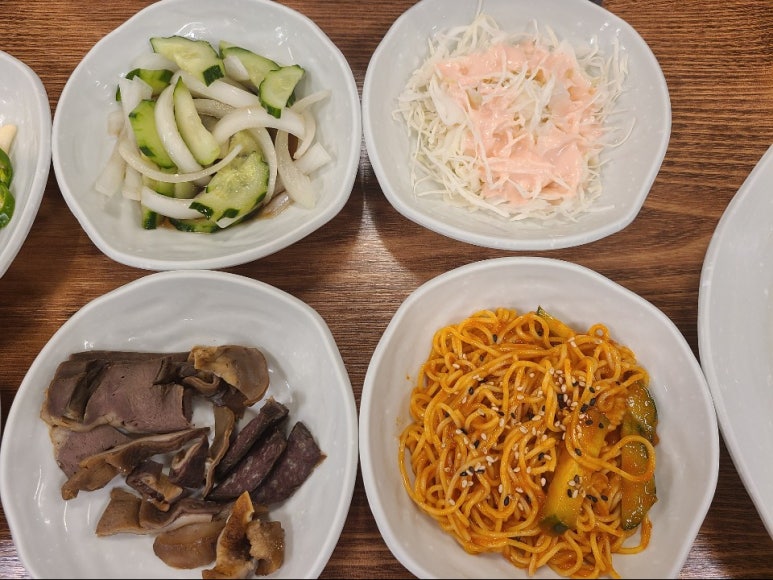 천하임금님한방족발 이미지