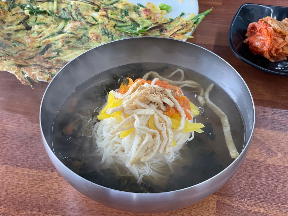 매미촌국수 이미지