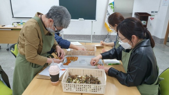 청송꽃차이야기 솔채 이미지