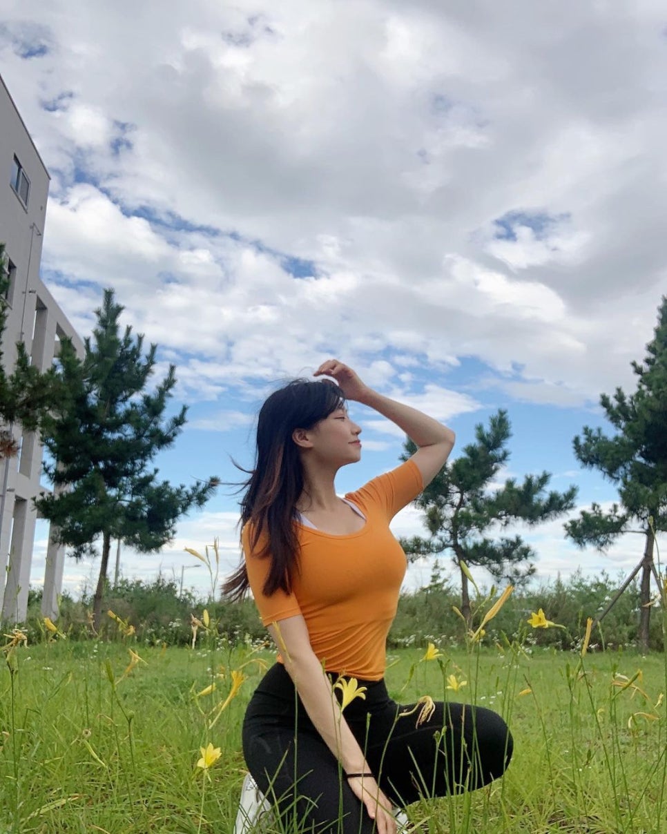 꽉찬 C컵 유튜버 명아 auddk_77 심쿵 모델 일반인 몸매 옆가슴 라인 글래머 미녀, 샤브샤브 먹구싶따...🤤 : 네이버 블로그