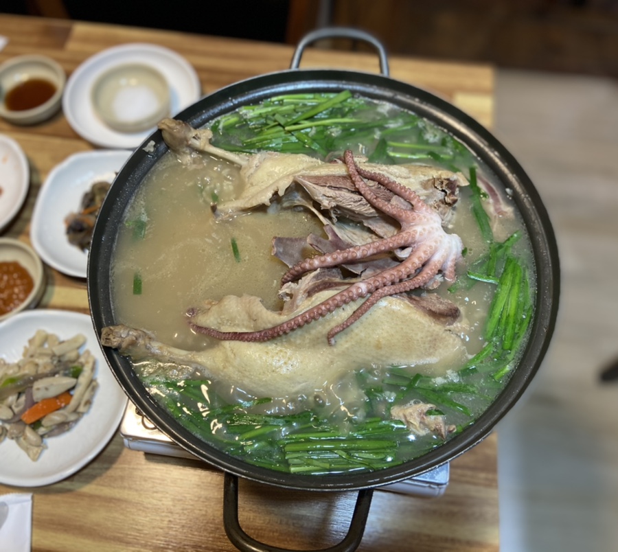 부흥누룽지오리백숙 이미지