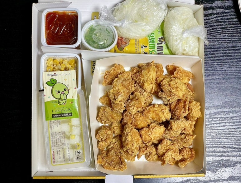 네모치킨 이미지