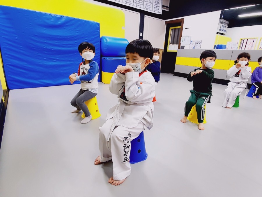 아크로바틱교실 이미지