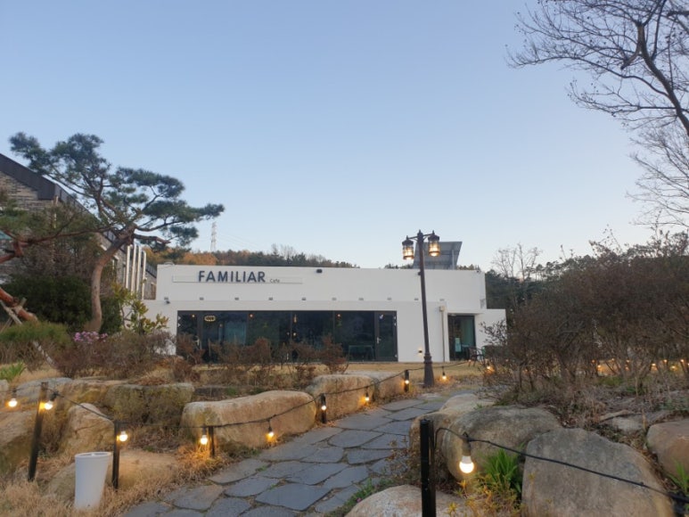 패밀리어카페 이미지
