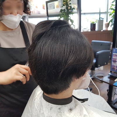 남성컷트샵블루 이미지