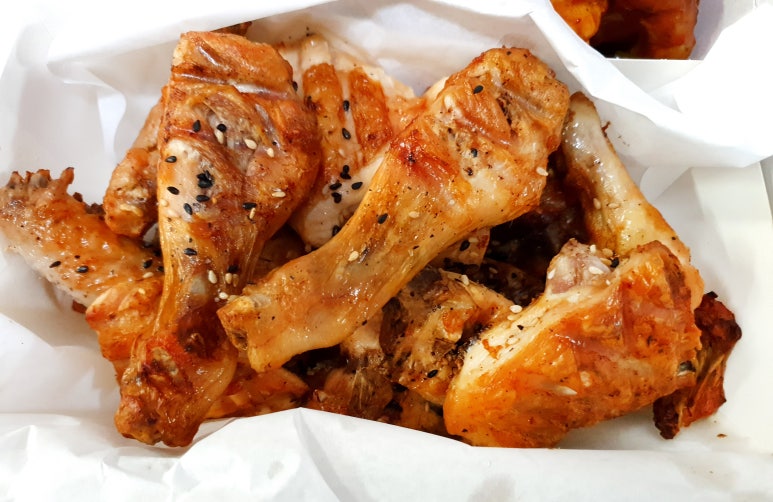 동근이숯불두마리치킨 이미지