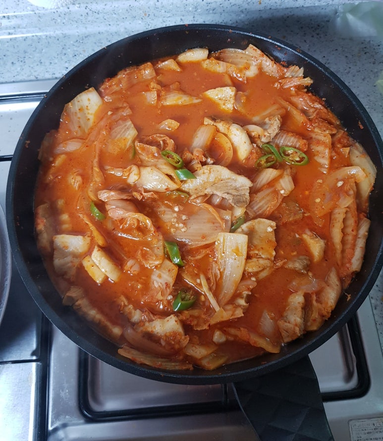고기듬뿍 김치찌개&김치찜 이미지
