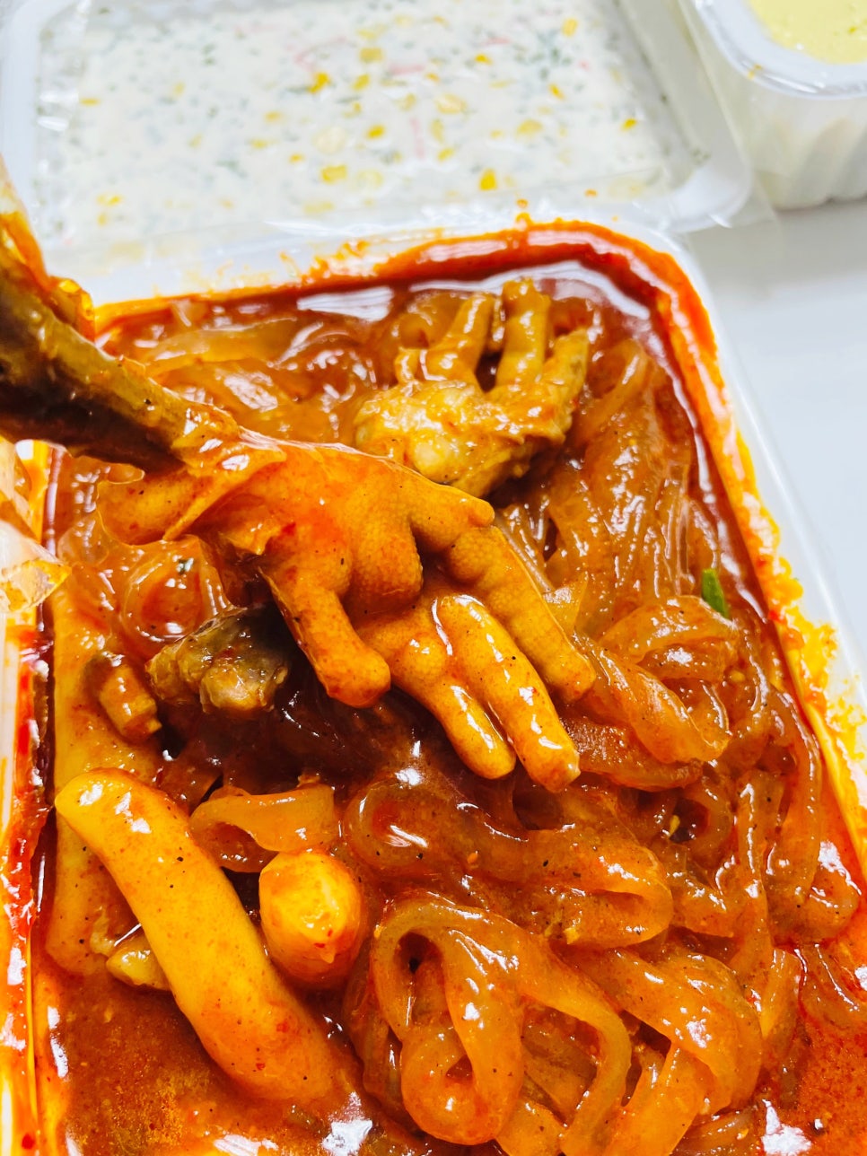 지랄닭발운정 이미지