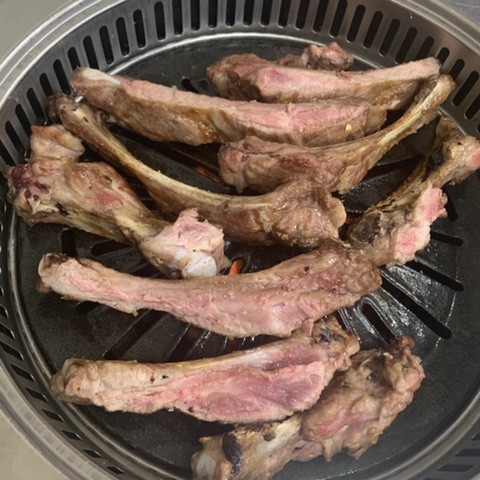 참돼지깡통구이 이미지