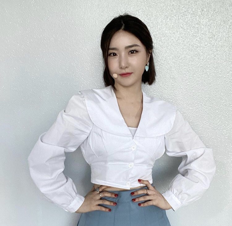 단발머리 이미지