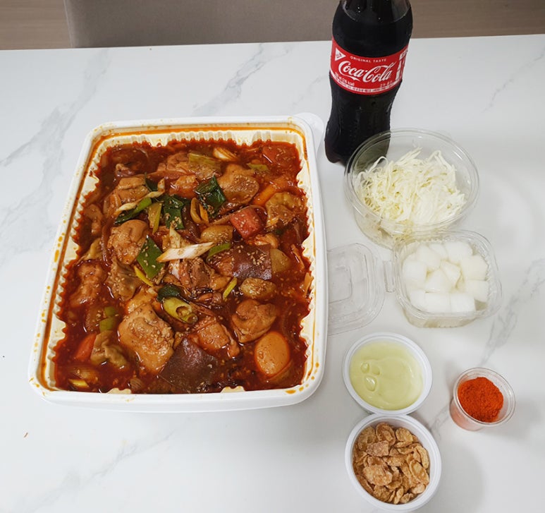 형두네율하찜닭 이미지