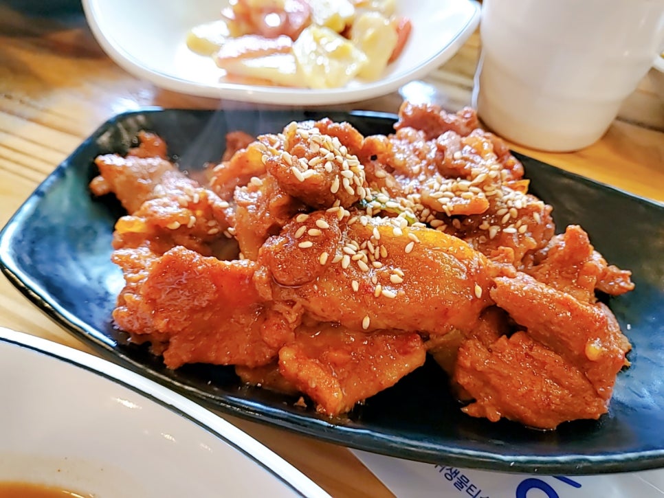 예쁜돼지상암점 이미지