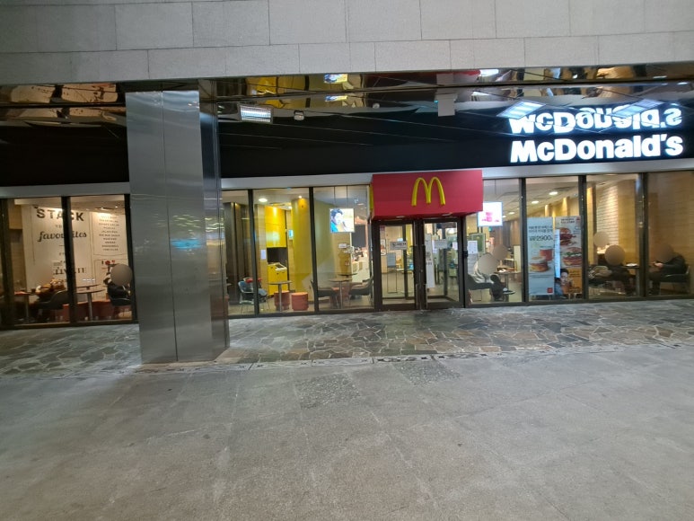 맥도날드신도림디큐브 이미지