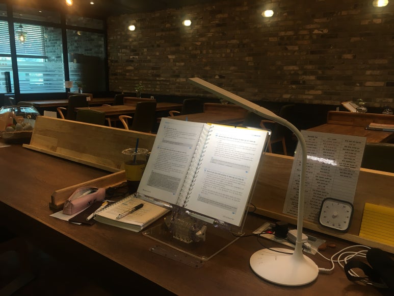 수어반트리독서실 이미지