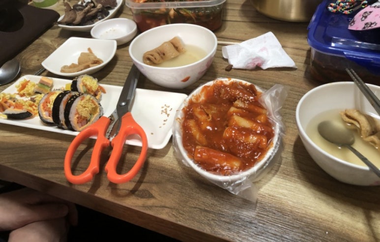 윤가네김밥 이미지