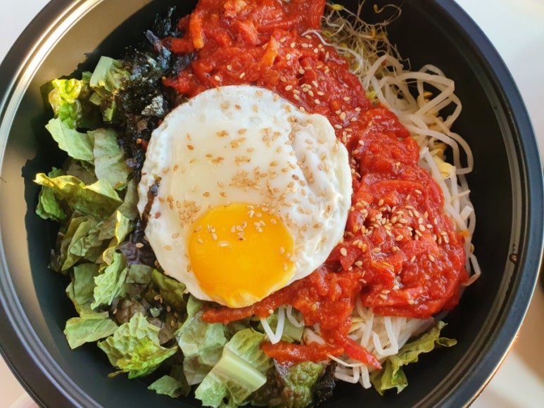 고기듬뿍대왕비빔밥 이미지