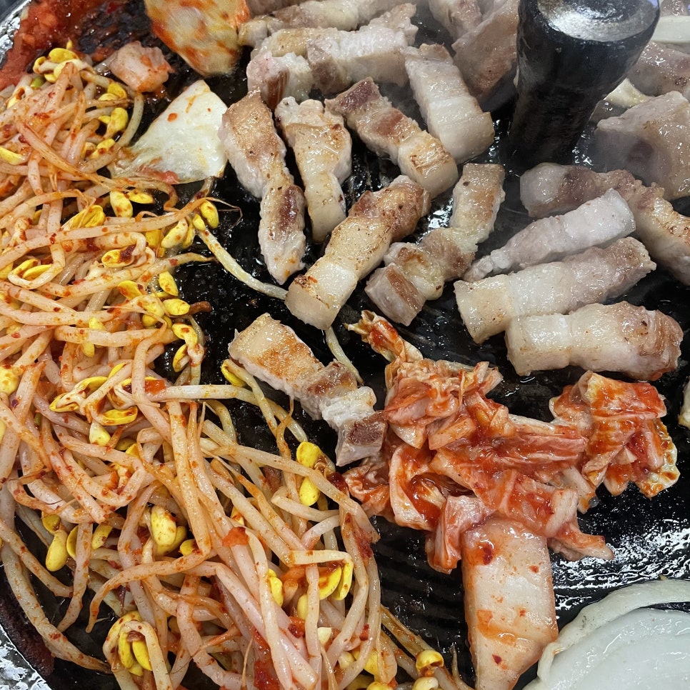 국민 솥뚜껑 생고기 이미지