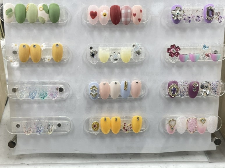 네일하고노랑 이미지
