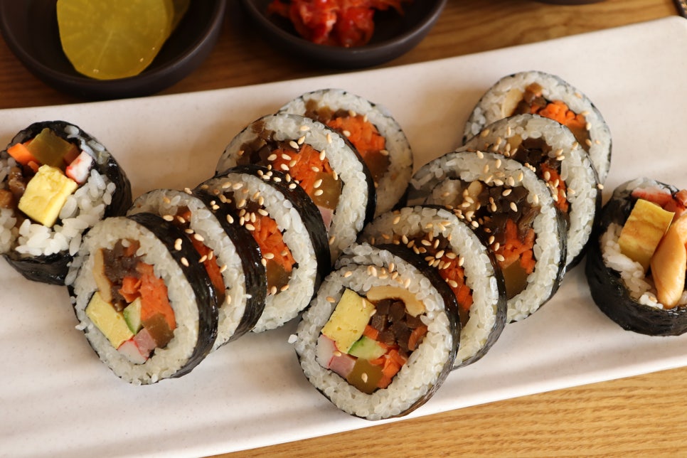 주홍김밥 이미지