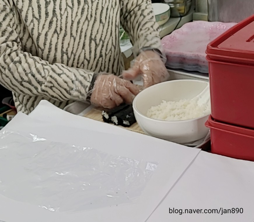 신촌충무김밥 이미지