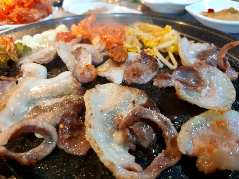 뒷고기랑껍데기 이미지