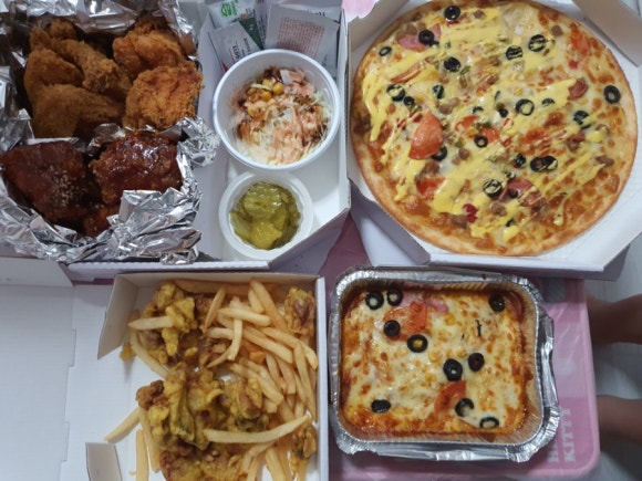 투가이즈피자엔치킨 이미지