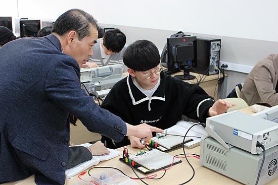 전산정보통신 이미지