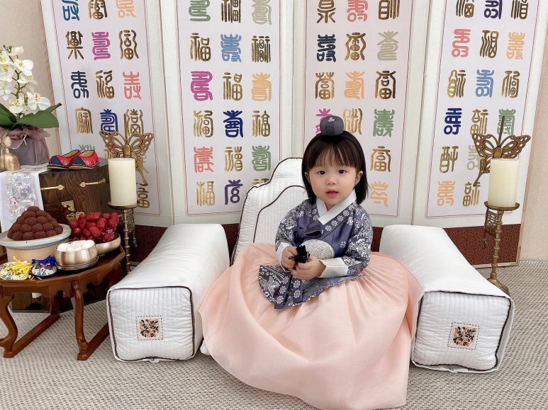 더카멜리아한복 이미지