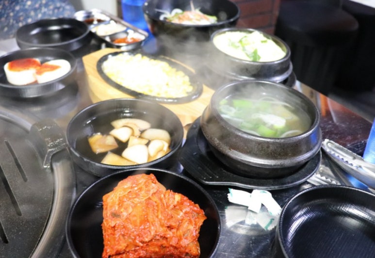명품돈구이 이미지