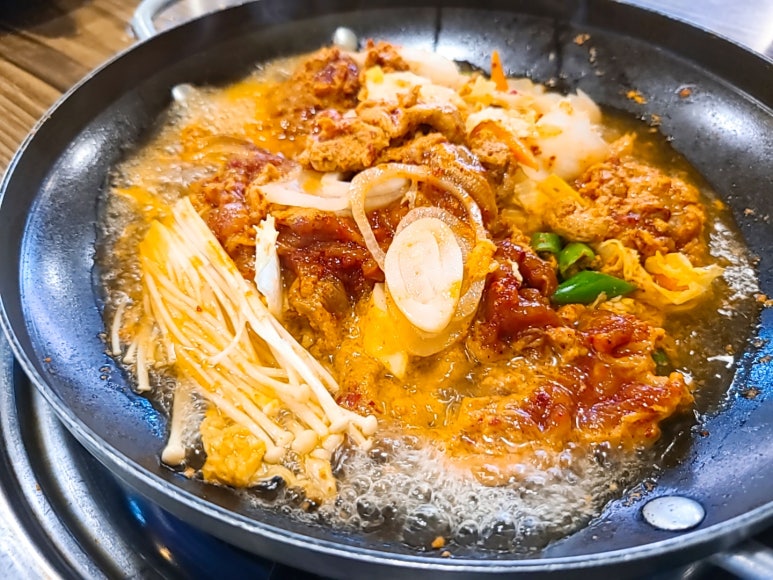 함박우렁쌈밥 이미지