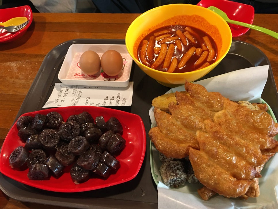 빨간떡볶이&빨간김밥 이미지