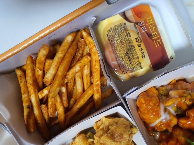 코리엔탈깻잎두마리치킨 이미지