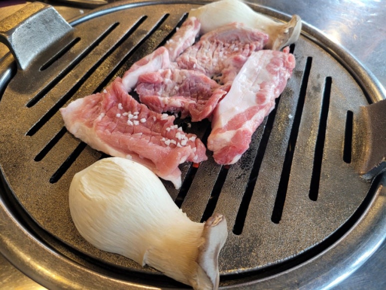 연탄불생고기한판 이미지