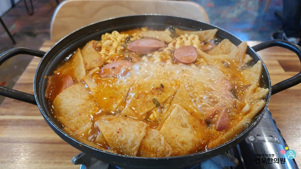 청년밥집 이미지