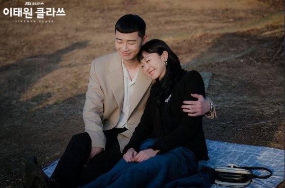 현*우 이미지