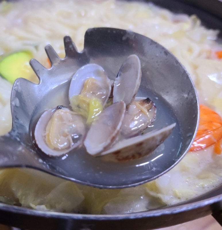 돌다리보쌈칼국수 이미지