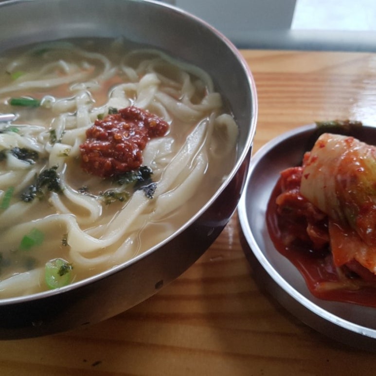 옛날홍두깨손칼국수 이미지