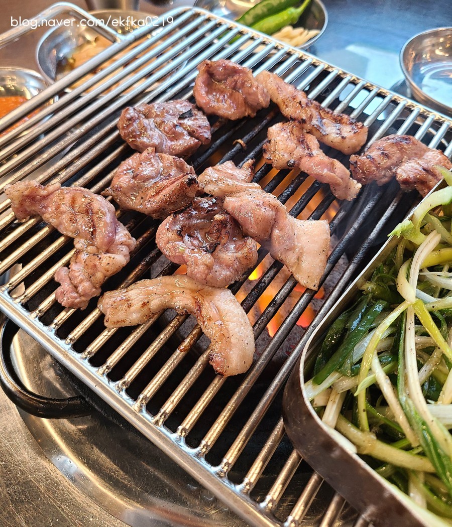장군돼지부속 이미지