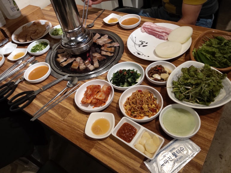 4900원돼지 이미지