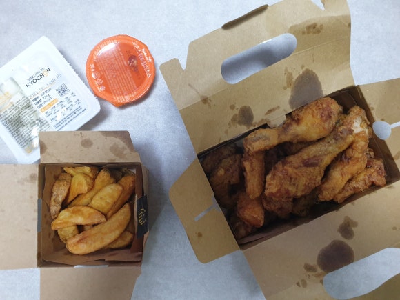 교촌치킨암사 이미지
