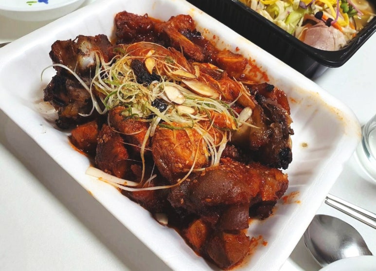 용족발용국수 이미지