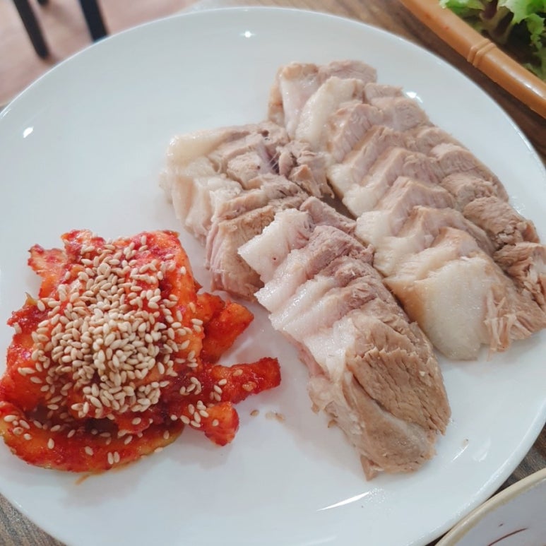 예담손칼국수보쌈 이미지