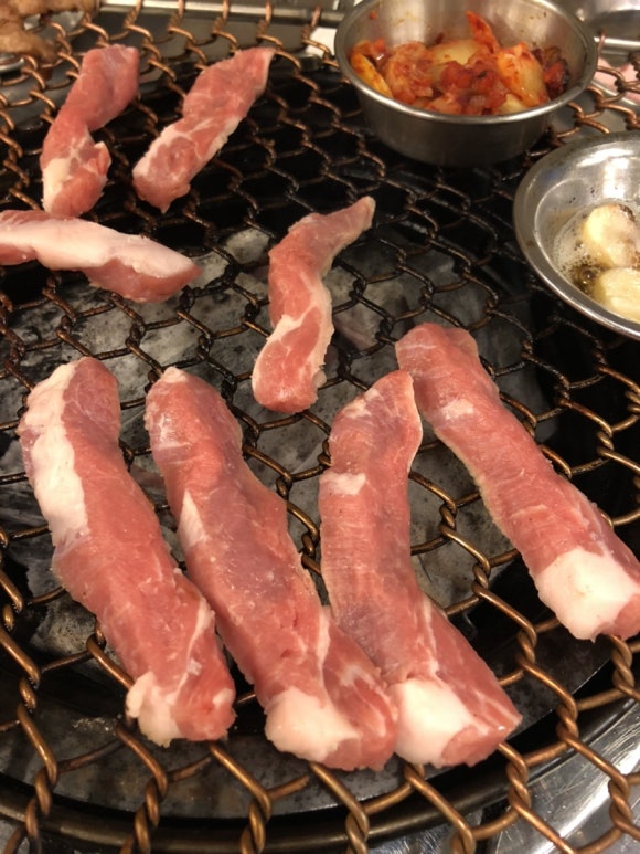 백탄참숯뒷고기 이미지