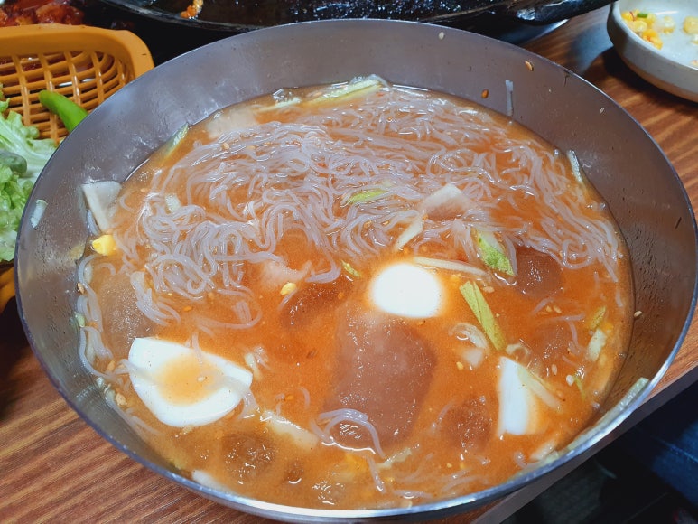 다와솥뚜껑삼겹살 이미지