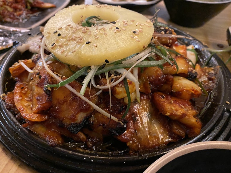 한방서울왕족발불보쌈불족발 이미지