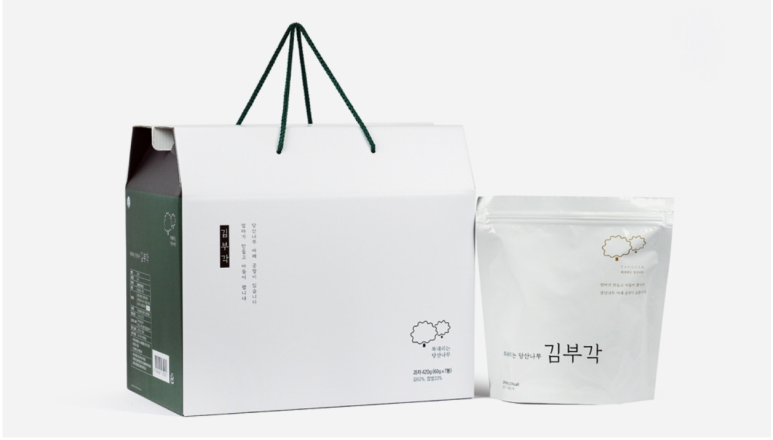 복내리는당산나무 이미지