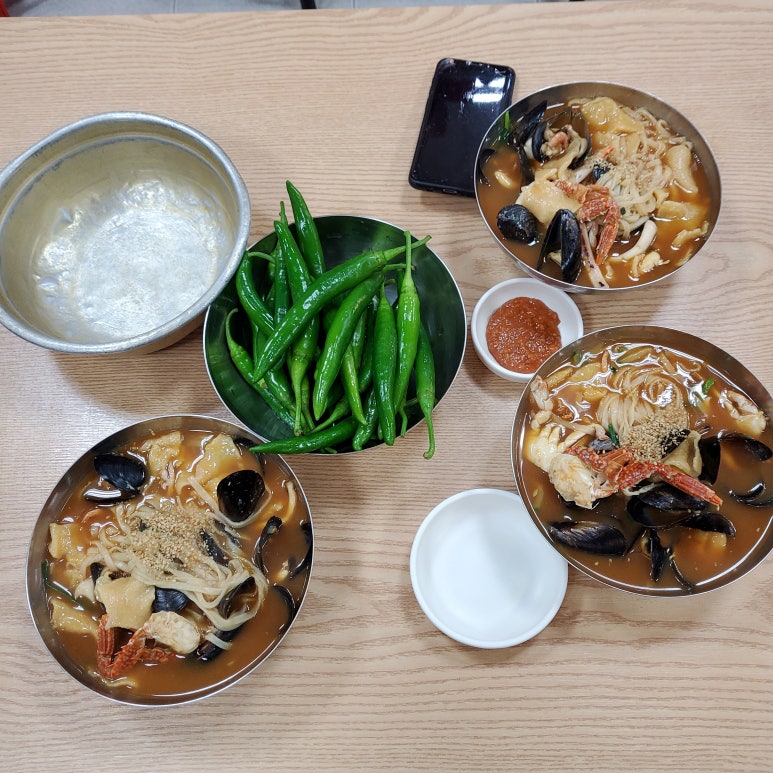 얼큰이칼국수 이미지