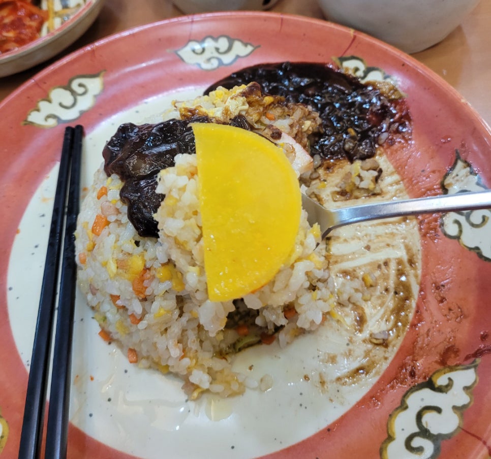 황제쟁반짜장 이미지